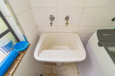 Casa à venda com 138m², 3 quartos e 2 vagasDetalhe - Área de Serviço