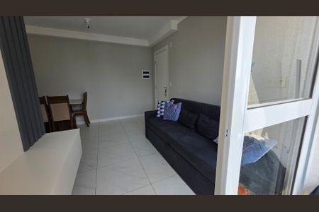 Sala de apartamento para alugar com 2 quartos, 46m² em Parque Santa Rosa, Suzano