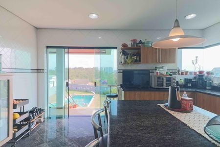 Casa para alugar com 500m², 4 quartos e 5 vagasCozinha e Área de Serviço