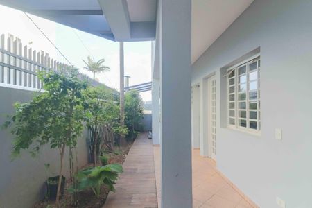 Casa para alugar com 500m², 4 quartos e 5 vagasQuintal