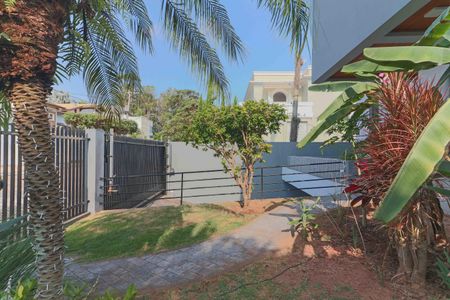 Casa para alugar com 500m², 4 quartos e 5 vagasQuintal e Jardim