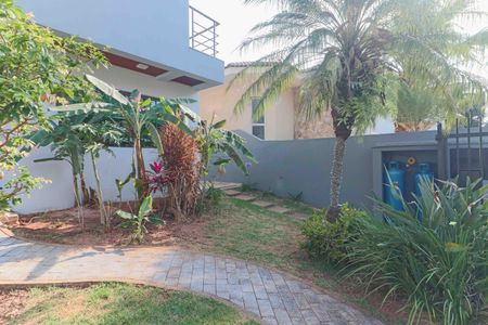 Casa para alugar com 500m², 4 quartos e 5 vagasQuintal e Jardim