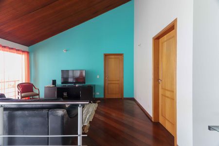 Casa para alugar com 500m², 4 quartos e 5 vagasSala de TV