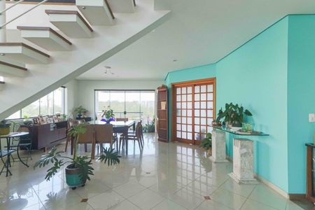 Casa para alugar com 500m², 4 quartos e 5 vagasSala