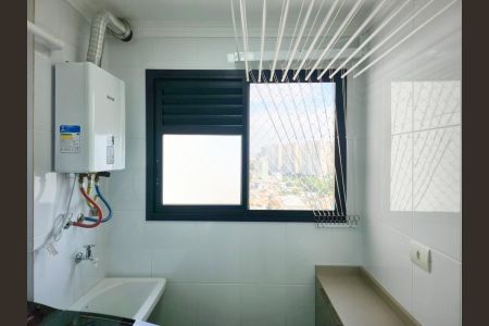 Apartamento à venda com 67m², 3 quartos e 1 vagaÁrea de Serviço