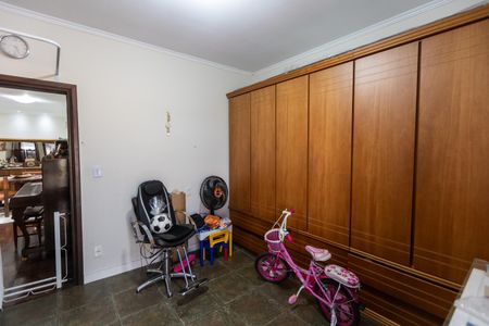 Casa à venda com 270m², 4 quartos e 2 vagasQuarto 1