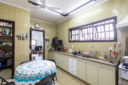 Casa à venda com 270m², 4 quartos e 2 vagasCozinha