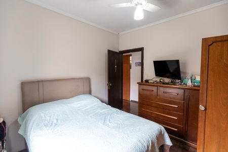 Casa à venda com 270m², 4 quartos e 2 vagasSuíte 1