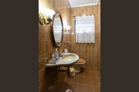 Casa à venda com 270m², 4 quartos e 2 vagasLavabo