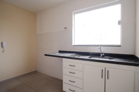 Apartamento para alugar com 45m², 2 quartos e sem vagaCozinha e Área de Serviço