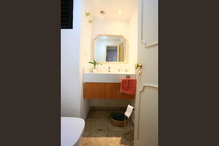 Apartamento à venda com 110m², 3 quartos e 2 vagasLavabo