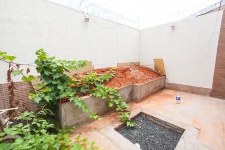 Casa para alugar com 350m², 3 quartos e 1 vaga Casa para alugar com 350m², 3 quartos e 1 vagaQuintal
