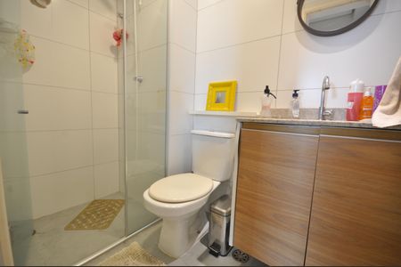 Apartamento para alugar com 51m², 2 quartos e sem vagaBanheiro