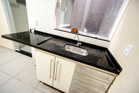 Apartamento à venda com 45m², 2 quartos e sem vagaPia