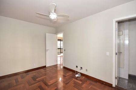 Apartamento para alugar com 176m², 3 quartos e 3 vagasSala de Tv