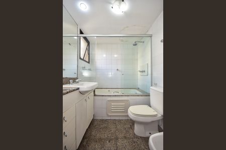 Apartamento para alugar com 176m², 3 quartos e 3 vagasBanheiro da Suíte  3