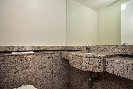 Apartamento para alugar com 176m², 3 quartos e 3 vagasLavabo