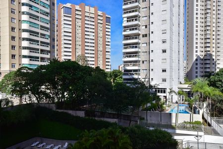 Apartamento para alugar com 176m², 3 quartos e 3 vagasVista da Suíte 2
