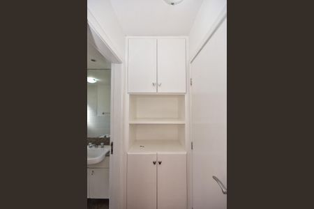 Apartamento para alugar com 176m², 3 quartos e 3 vagasArmário do Corredor