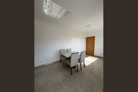 Foto 02 de apartamento à venda com 2 quartos, 51m² em Castelo, Belo Horizonte