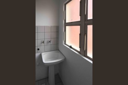 Apartamento à venda com 66m², 3 quartos e 1 vagaÁrea de Serviço