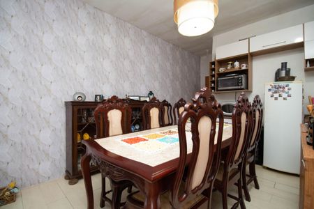 Casa de condomínio para alugar com 350m², 2 quartos e 2 vagasSala