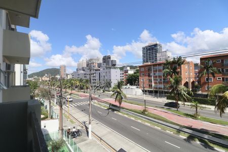Vista de apartamento para alugar com 2 quartos, 80m² em Jardim Belmar, Guarujá