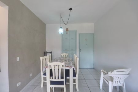 Sala de apartamento para alugar com 2 quartos, 80m² em Jardim Belmar, Guarujá