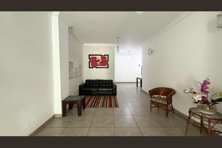 Apartamento para alugar com 80m², 2 quartos e 1 vagaHall de entrada
