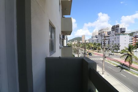 Varanda de apartamento para alugar com 2 quartos, 80m² em Jardim Belmar, Guarujá