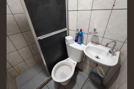 Casa para alugar com 80m², 2 quartos e sem vagaBanheiro Social