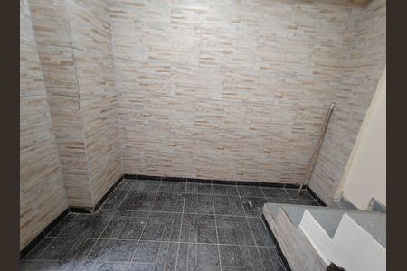 Casa para alugar com 80m², 2 quartos e sem vagaEntrada