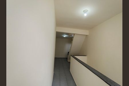 Casa para alugar com 80m², 2 quartos e sem vagaCorredor / Circulação