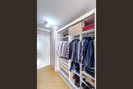 Apartamento para alugar com 100m², 3 quartos e 2 vagasCloset da suíte