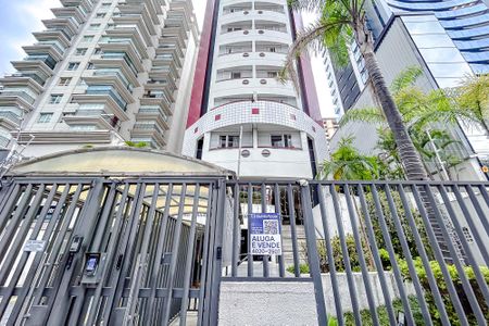 Apartamento para alugar com 100m², 3 quartos e 2 vagasFachada com Plaquinha