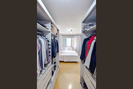 Apartamento para alugar com 100m², 3 quartos e 2 vagasCloset da suíte