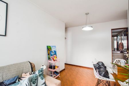 Sala de apartamento para alugar com 2 quartos, 55m² em Parque das Nações, Santo André
