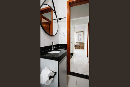 Casa de condomínio para alugar com 56m², 2 quartos e 1 vagaBanheiro