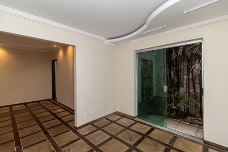 Sala 2 de casa para alugar com 4 quartos, 210m² em Castelo, Belo Horizonte