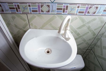 Banheiro de casa para alugar com 1 quarto, 30m² em Conceição, Diadema