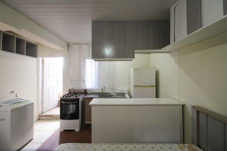 Studio de casa para alugar com 1 quarto, 30m² em Parque Santo Antônio, São Paulo