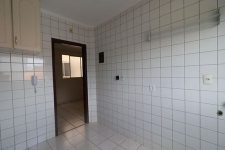 Cozinha de apartamento para alugar com 3 quartos, 55m² em Jardim Paulistano, Ribeirão Preto