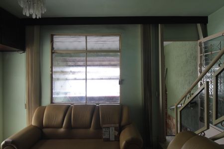 Sala de casa para alugar com 3 quartos, 180m² em Jardim dos Comerciários, Belo Horizonte