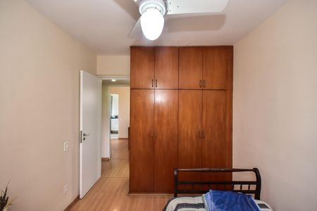 Apartamento à venda com 96m², 4 quartos e 1 vagaQuarto 2