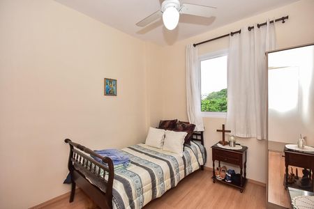 Apartamento à venda com 96m², 4 quartos e 1 vagaQuarto 2