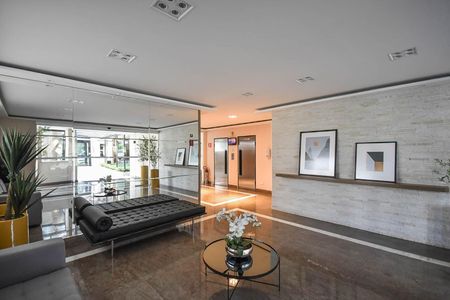 Apartamento à venda com 96m², 4 quartos e 1 vaga Apartamento à venda com 96m², 4 quartos e 1 vagaHall Social