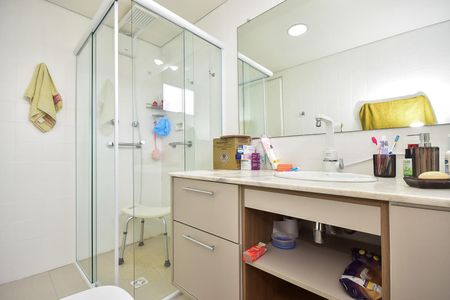 Apartamento à venda com 96m², 4 quartos e 1 vagaBanheiro Suíte