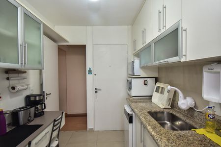 Apartamento à venda com 96m², 4 quartos e 1 vagaCozinha