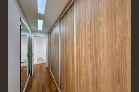 Apartamento para alugar com 160m², 4 quartos e 2 vagasCloset Suite 1