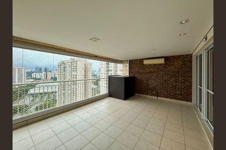 Apartamento para alugar com 160m², 4 quartos e 2 vagasVaranda 